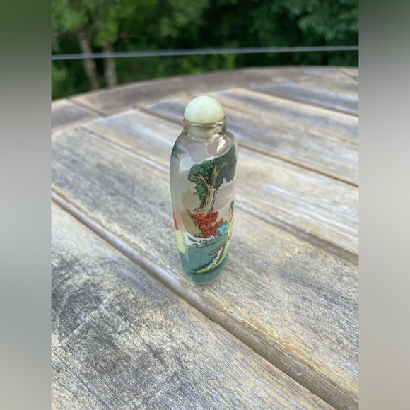 Chinese Reverse Glass Painting of a Maiden Snuff Bottle - Picture 3 of 7